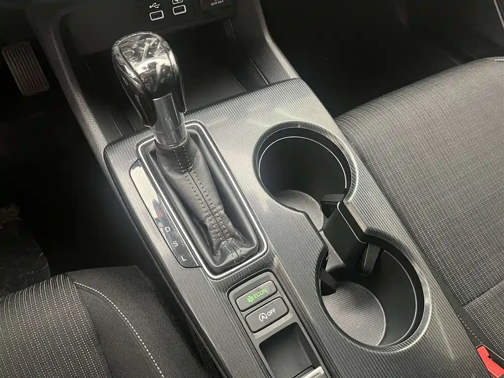 Honda Civic 2023 — фото 15