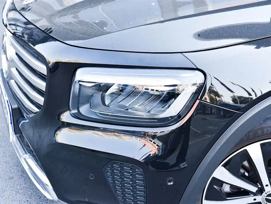 Mercedes-Benz GLB 2025 — фото 4
