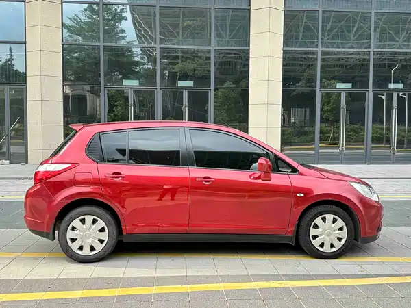 Venucia R50 2017