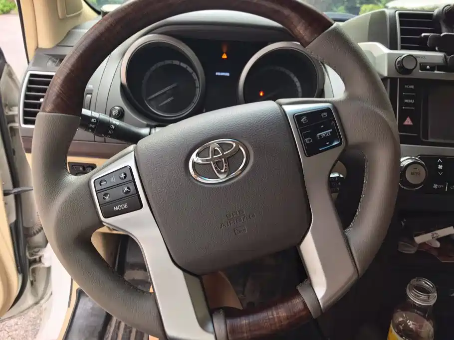 Toyota Prado 2016 — фото 15