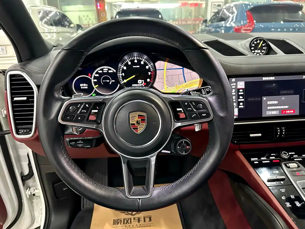 Porsche Cayenne New Energy 2019 — фото 12