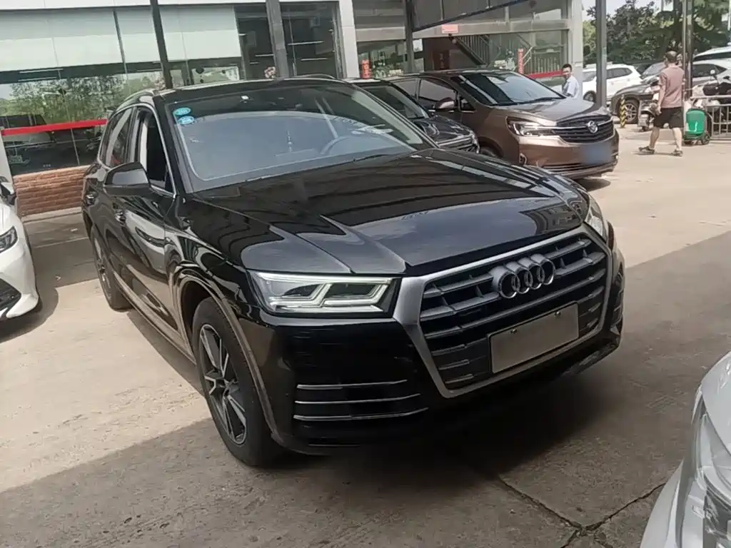 Audi Q5L 2019 — фото 4