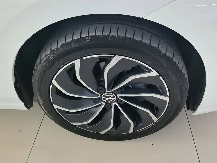 Volkswagen Golf 2021