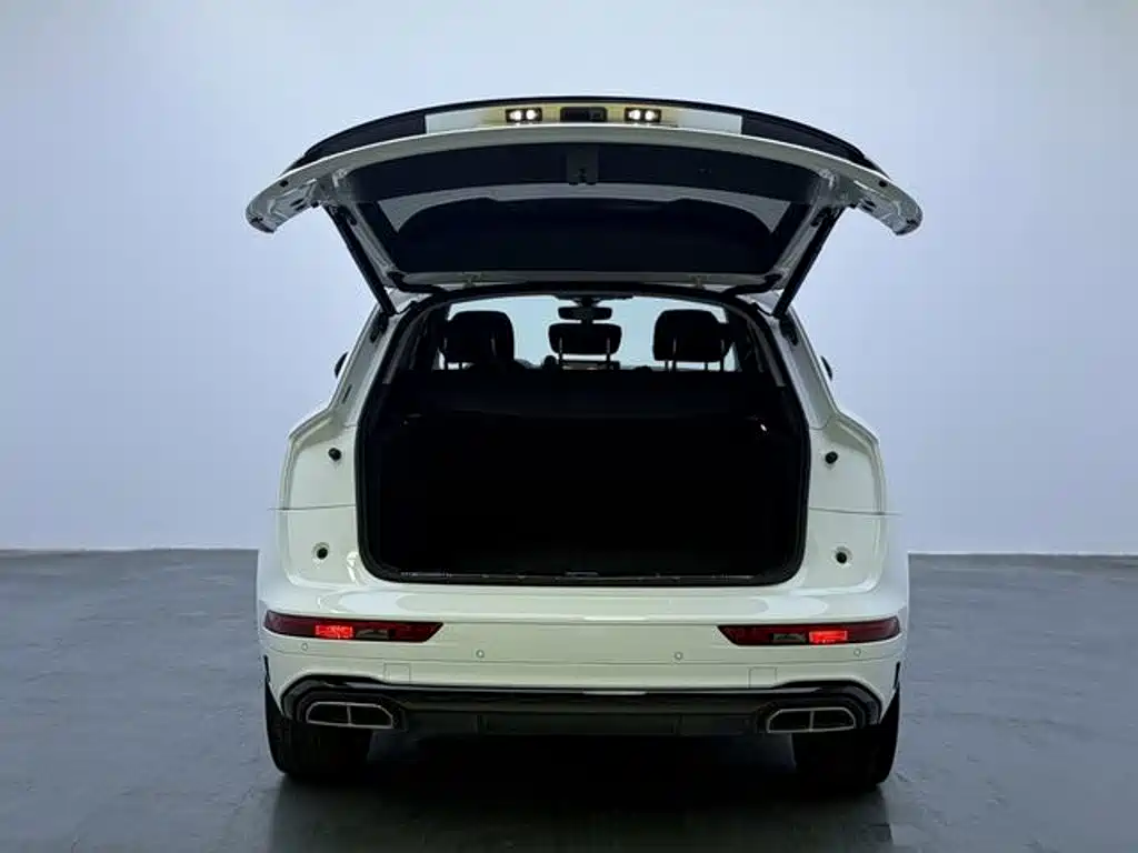 Audi Q5L 2022 — фото 19