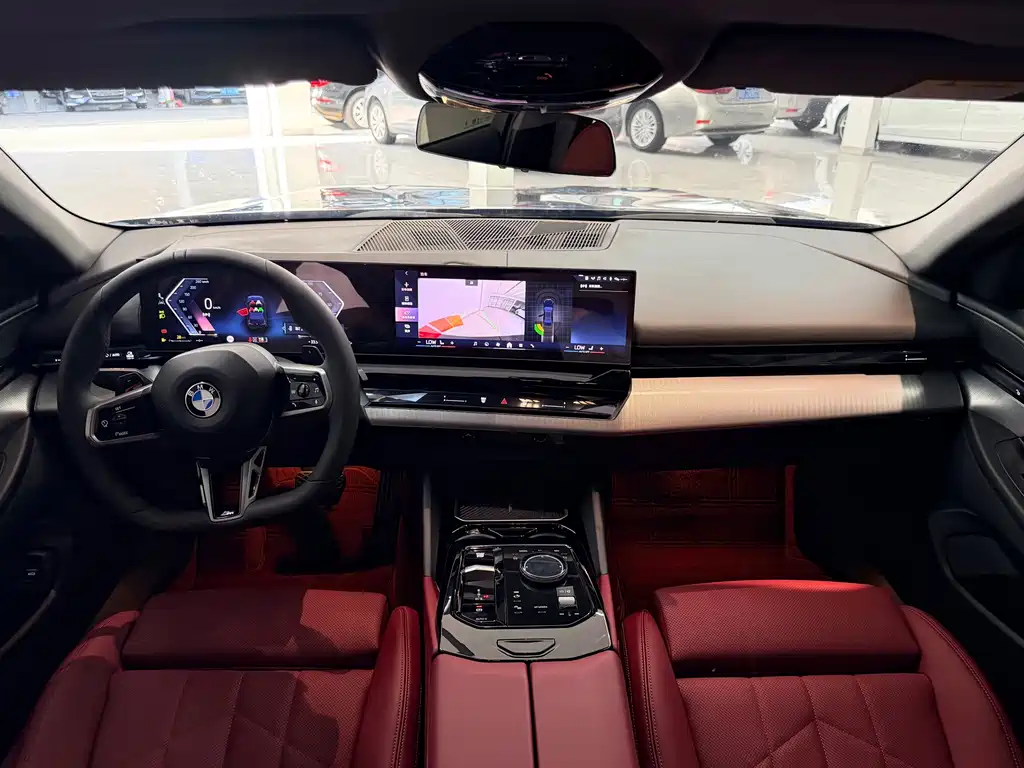 BMW 5 Series 2025