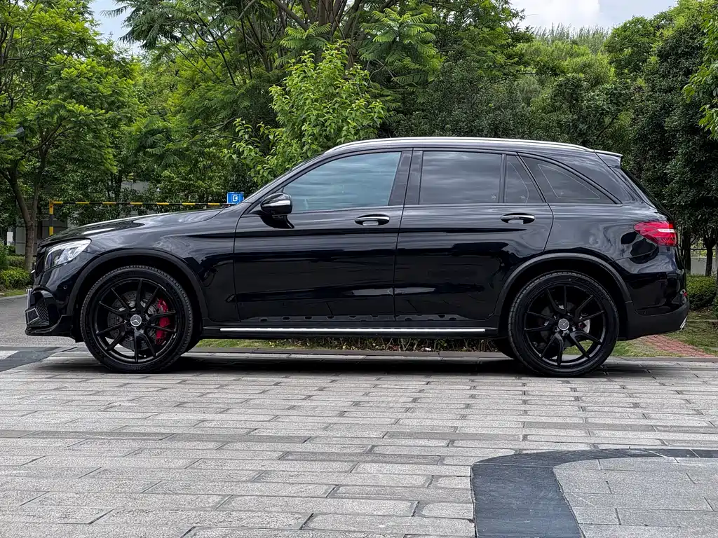 Mercedes-Benz GLC AMG 2017 — фото 7