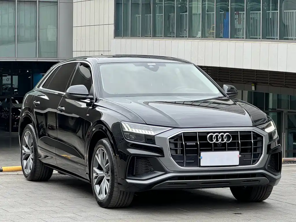 Audi Q8 2022 — фото 2