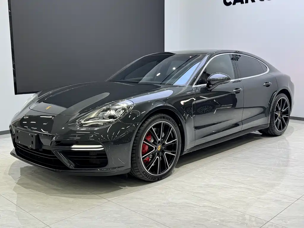 Porsche Panamera 2019