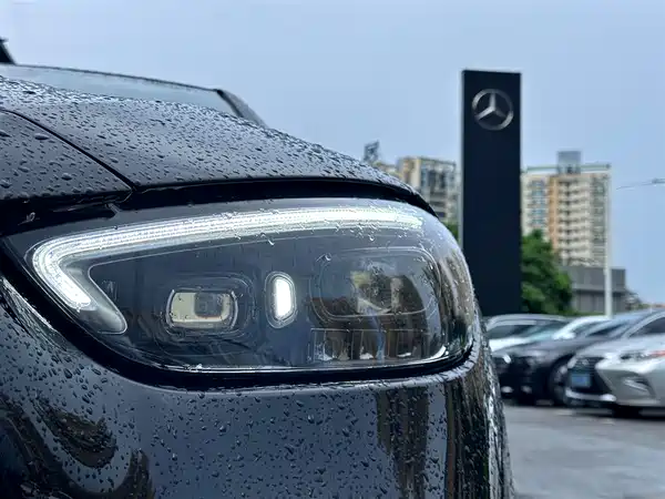 Mercedes-Benz C-Class AMG 2025