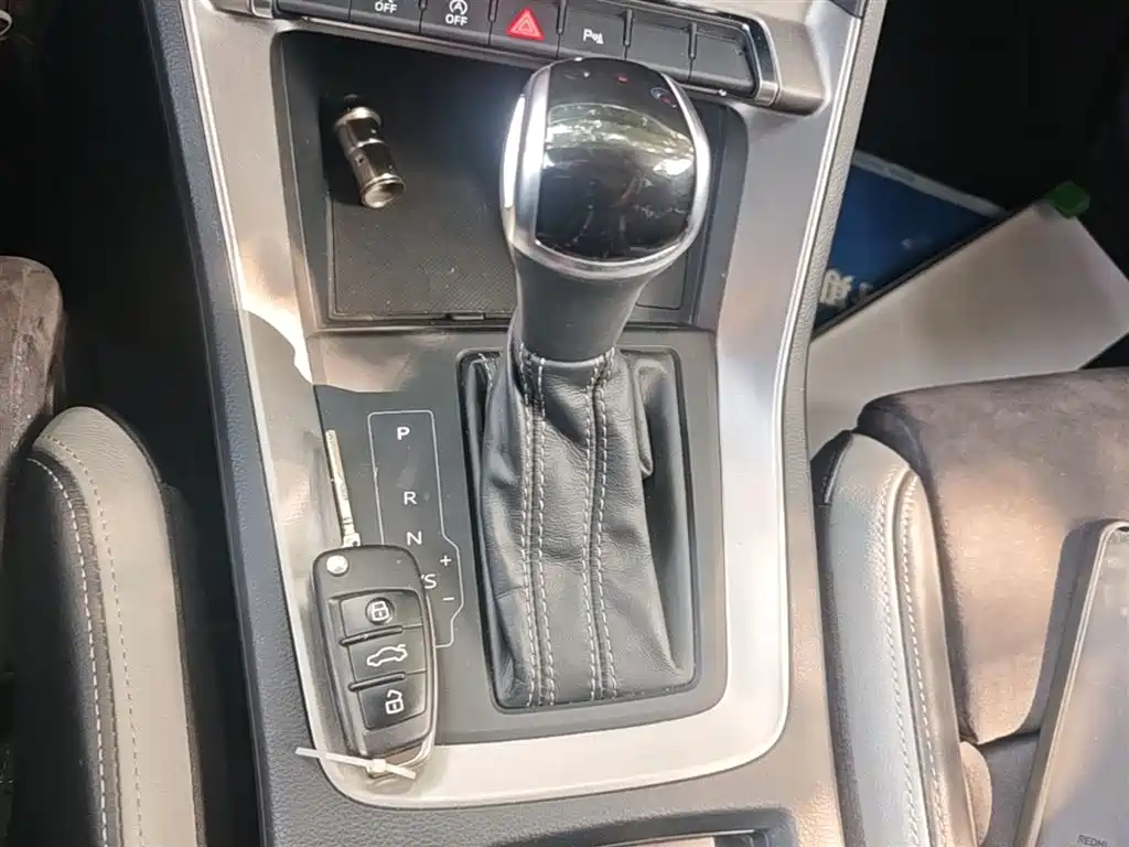 Audi Q3 2020 — фото 14