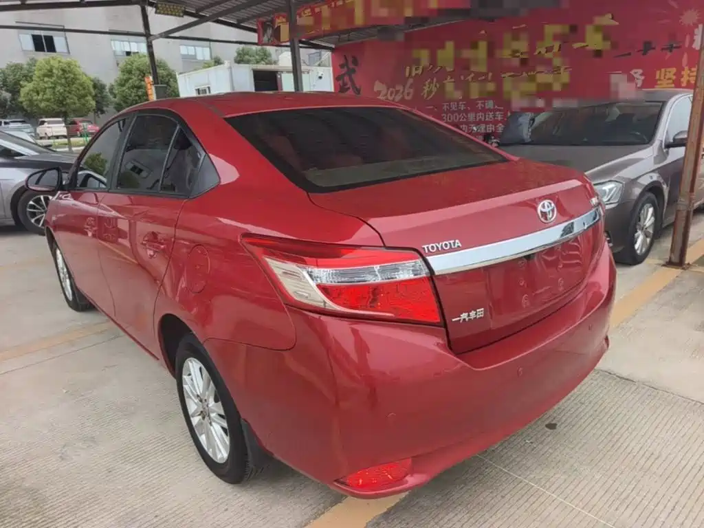 Toyota Vios 2015 — фото 5