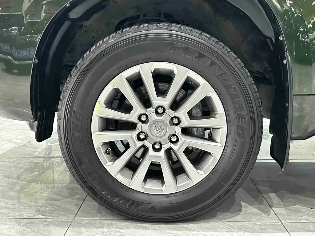 Toyota Prado 2019 — фото 26