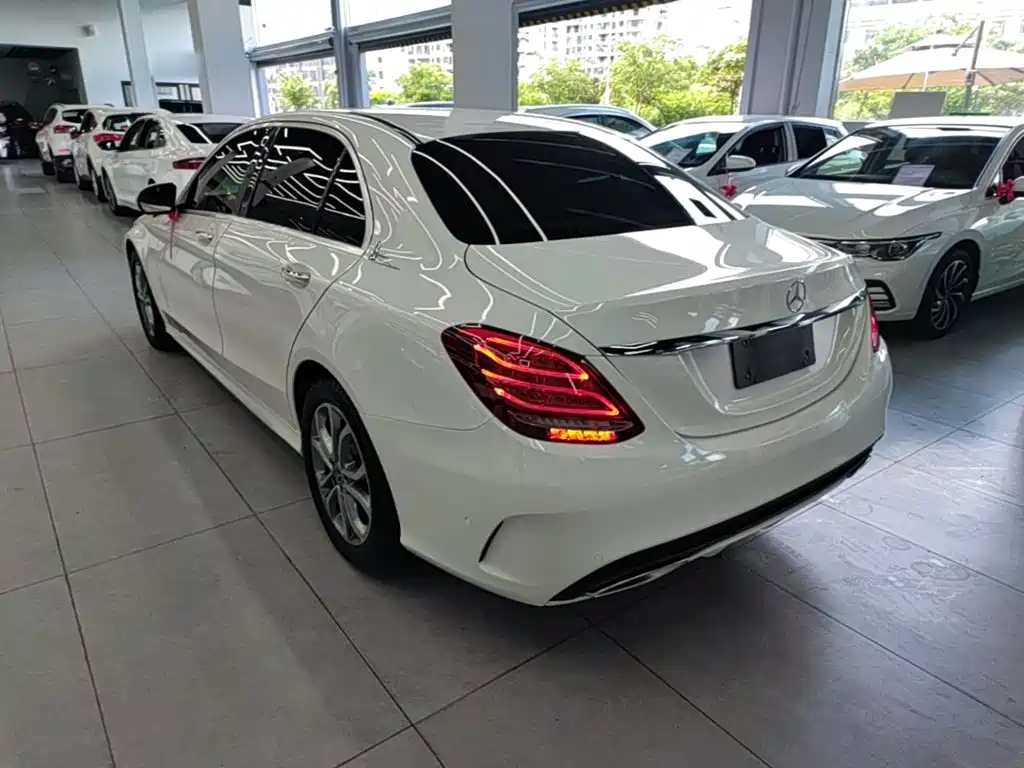 Mercedes-Benz C-Class 2018