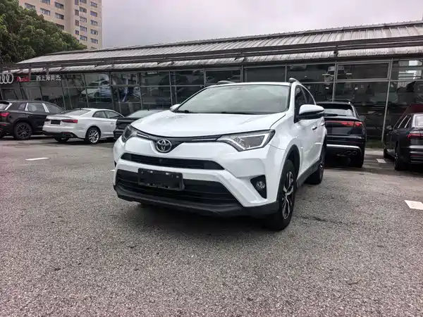 Toyota RAV4 2017