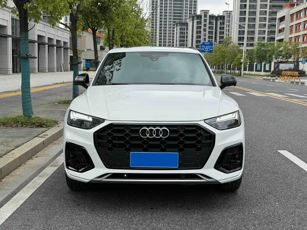 Audi Q5L 2023 — фото 2