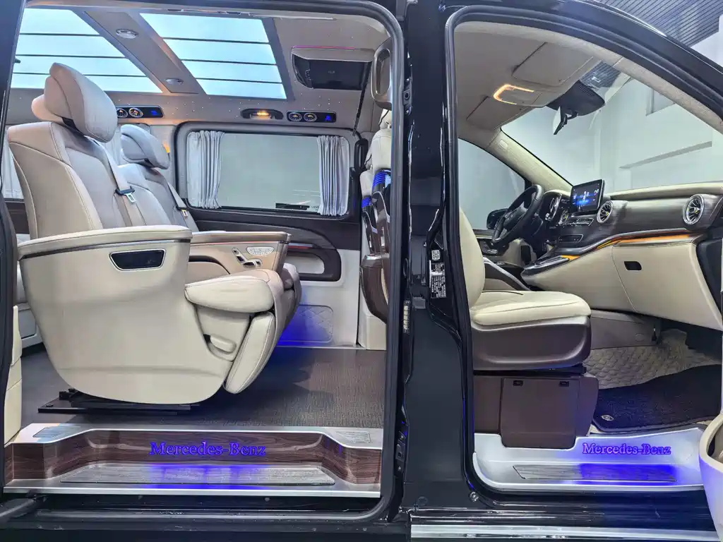 Mercedes-Benz Vito 2022 — фото 10