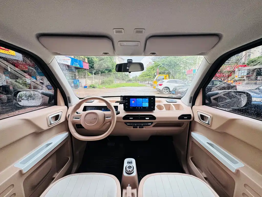 Geely Galaxy Panda 2024