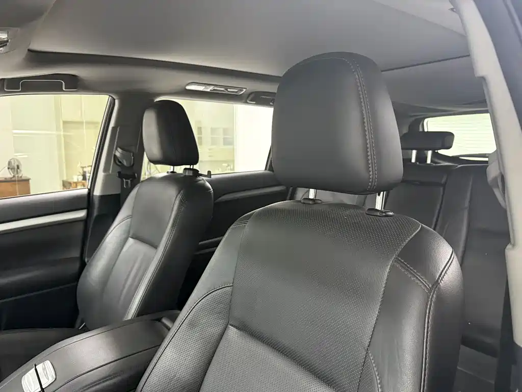 Toyota Highlander 2016 — фото 12