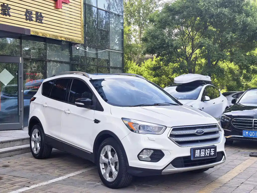 Ford Kuga 2018 — фото 3