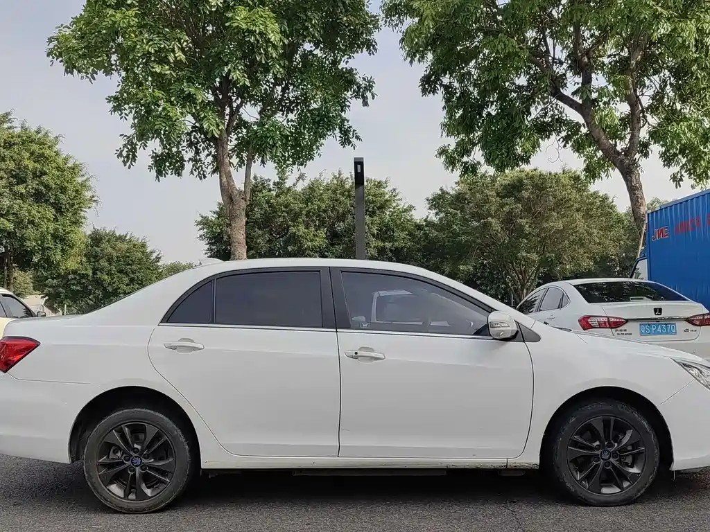 BYD Qin NEV 2018 — фото 7