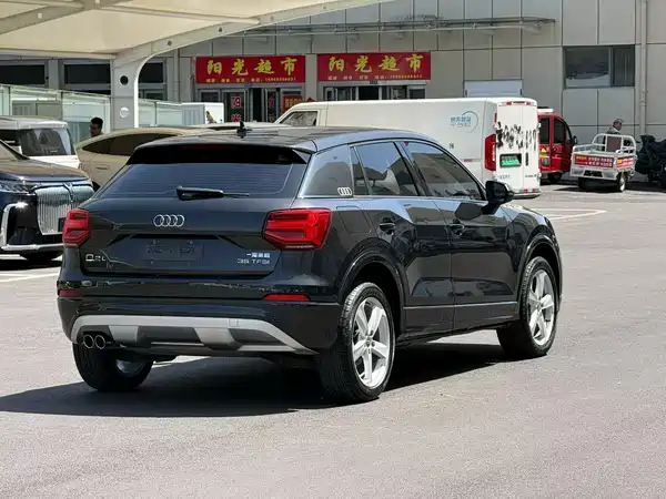 Audi Q2L 2018