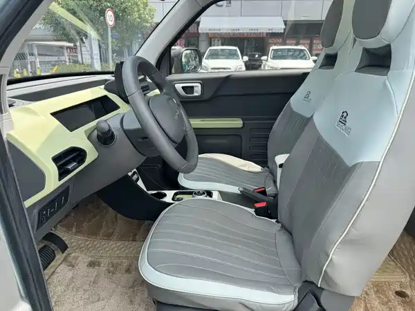 Geely Galaxy Panda 2023