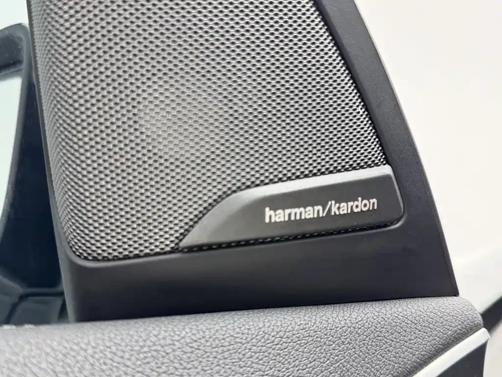 BMW iX3 2023 — фото 13