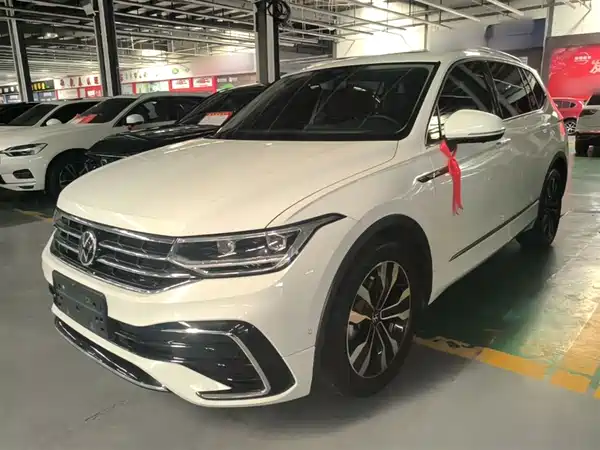 Volkswagen Tiguan L 2023