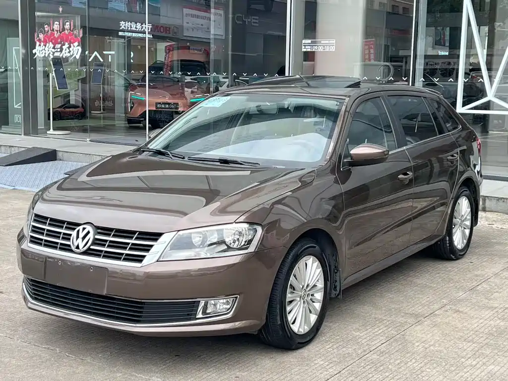 Volkswagen Gran Lavida 2014