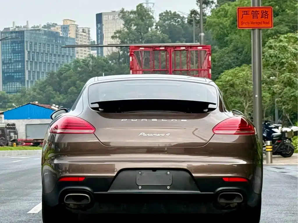Porsche Panamera 2014 — фото 7