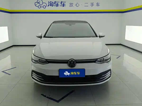 Volkswagen Golf 2024