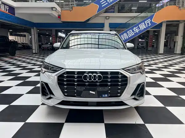 Audi Q3 2023