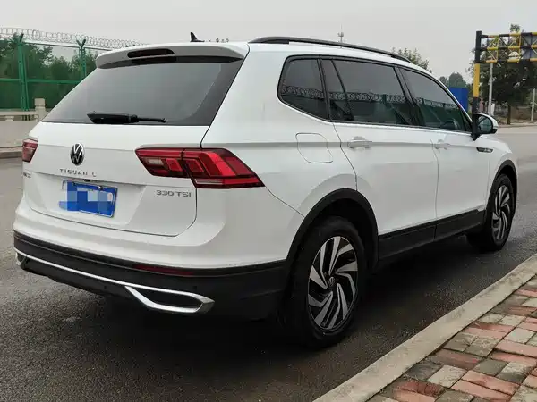 Volkswagen Tiguan L 2022