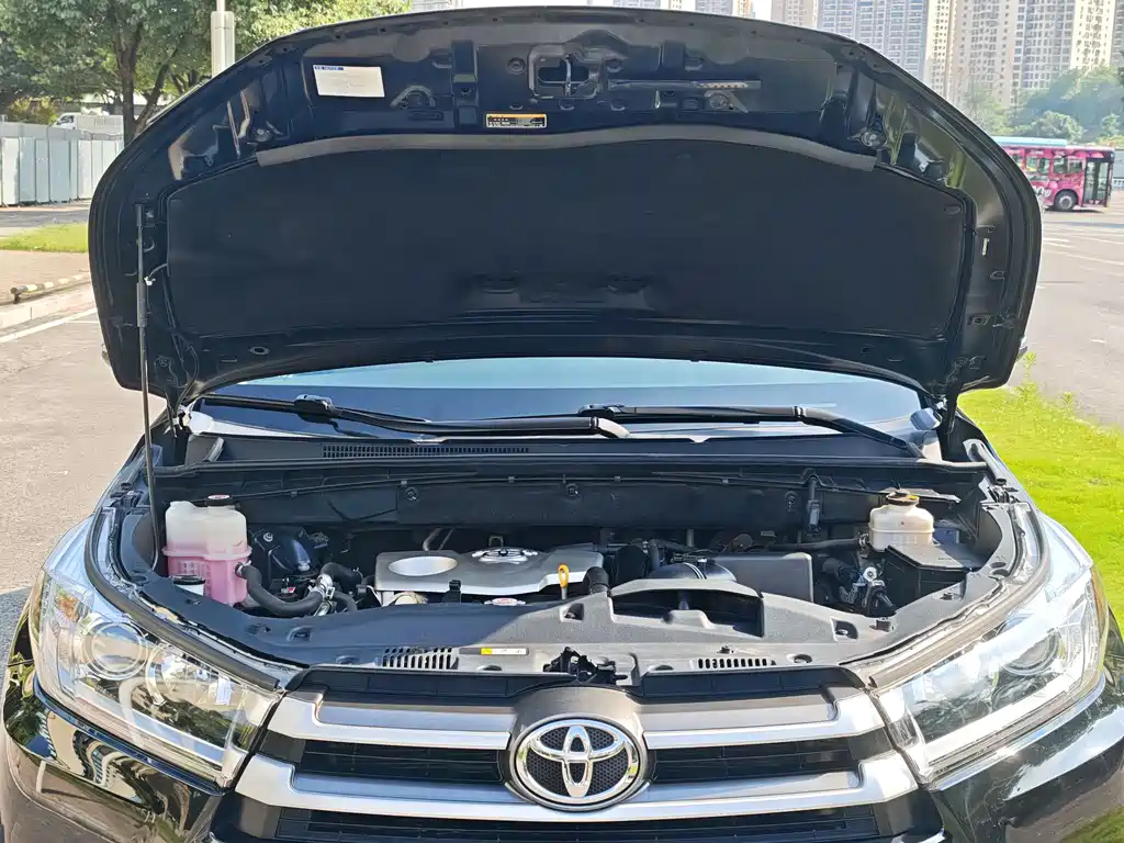 Toyota Highlander 2020 — фото 19