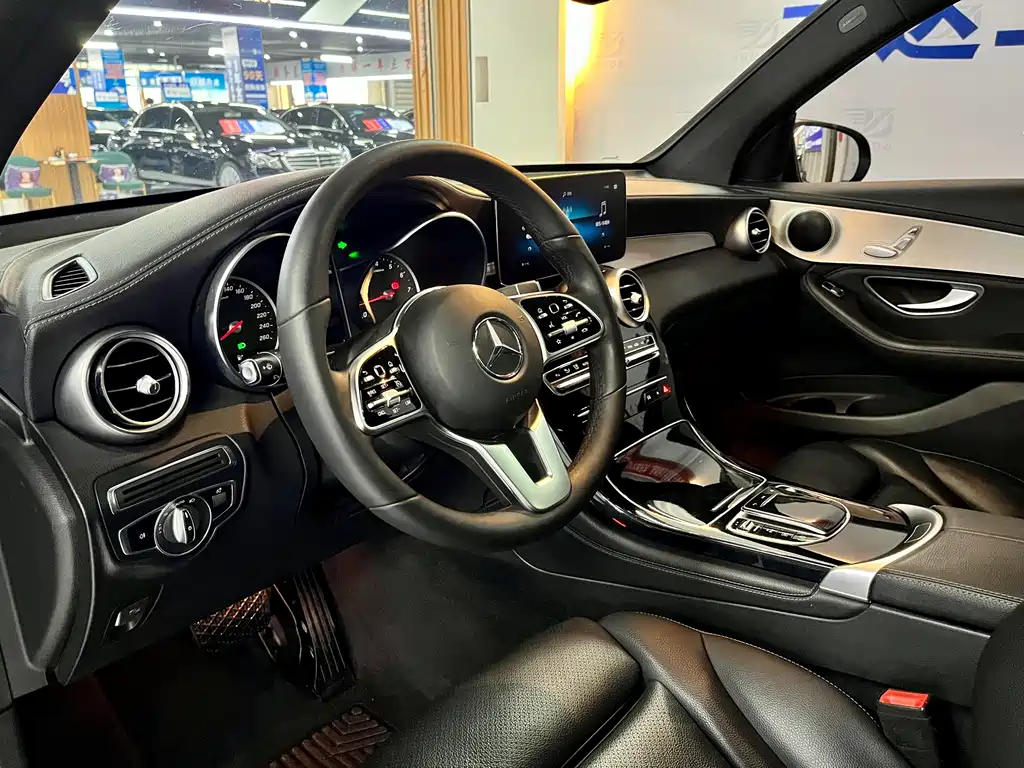 Mercedes-Benz GLC 2020 — фото 10