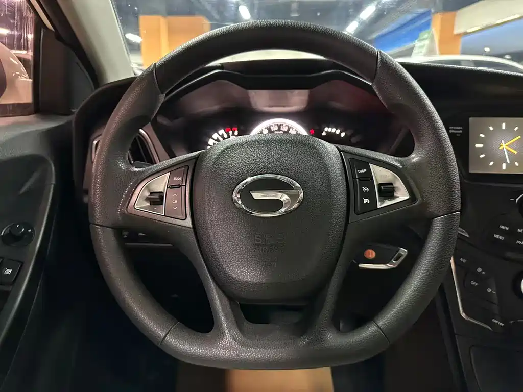 GAC Motor Trumpchi GA3S 2017 — фото 10