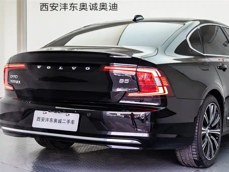 Volvo S90 2023 — фото 22