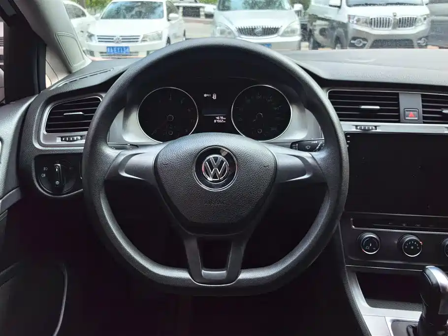 Volkswagen Golf 2015 — фото 15