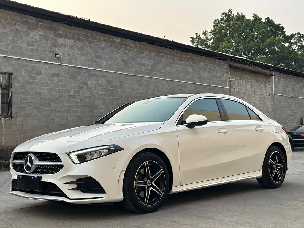 Mercedes-Benz A-Class 2021 — фото 1