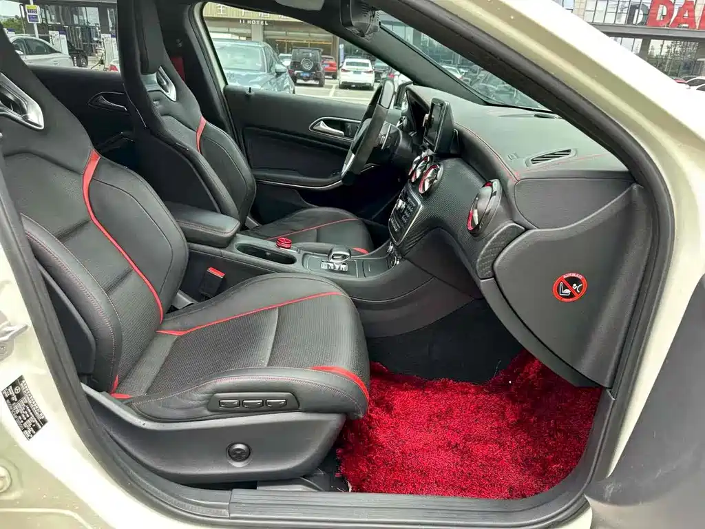 Mercedes-Benz A-Class AMG 2014 — фото 10