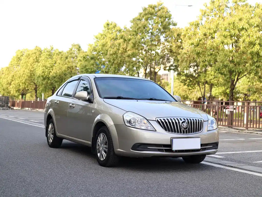 Buick Excelle 2015 — фото 2