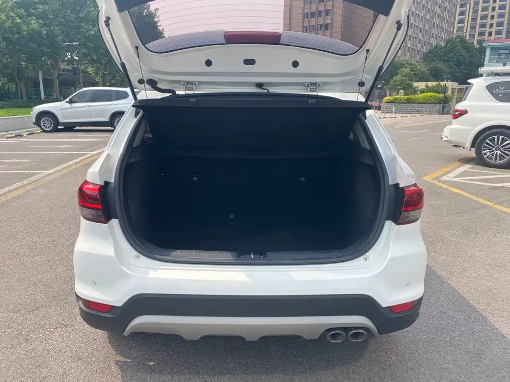 Kia KX Cross 2018 — фото 6