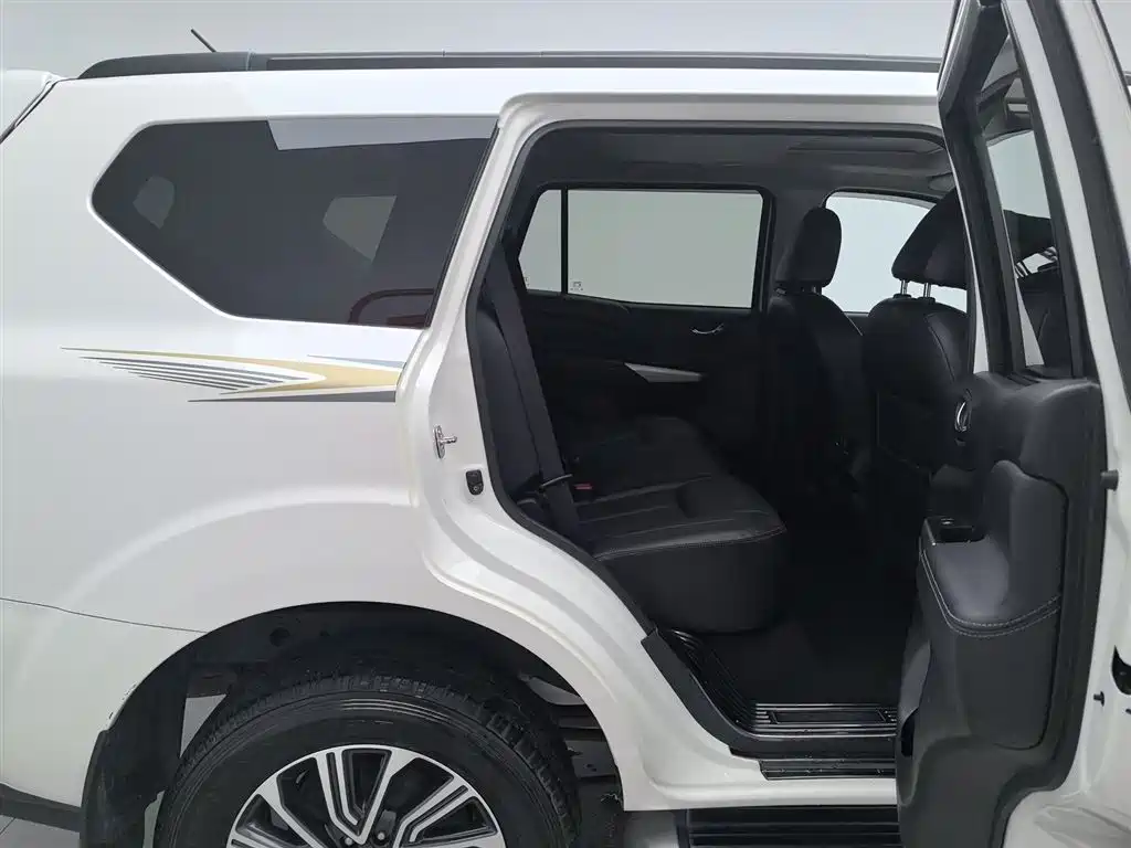 Nissan Terra 2021 — фото 15