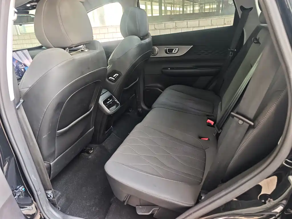 Chery Tiggo 8 PLUS 2025 — фото 8