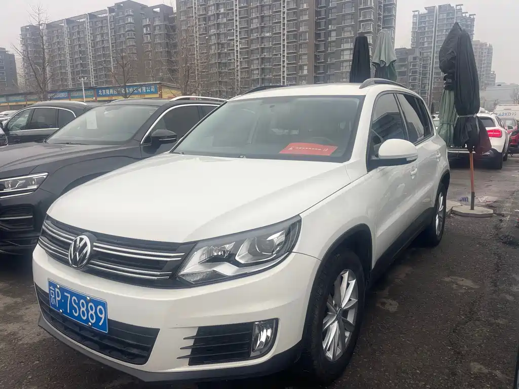 Volkswagen Tiguan 2018 — фото 1