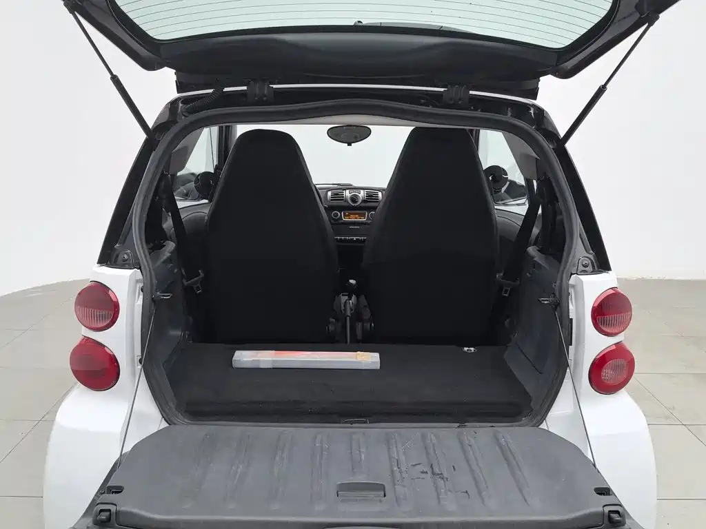 smart Fortwo 2014 — фото 16