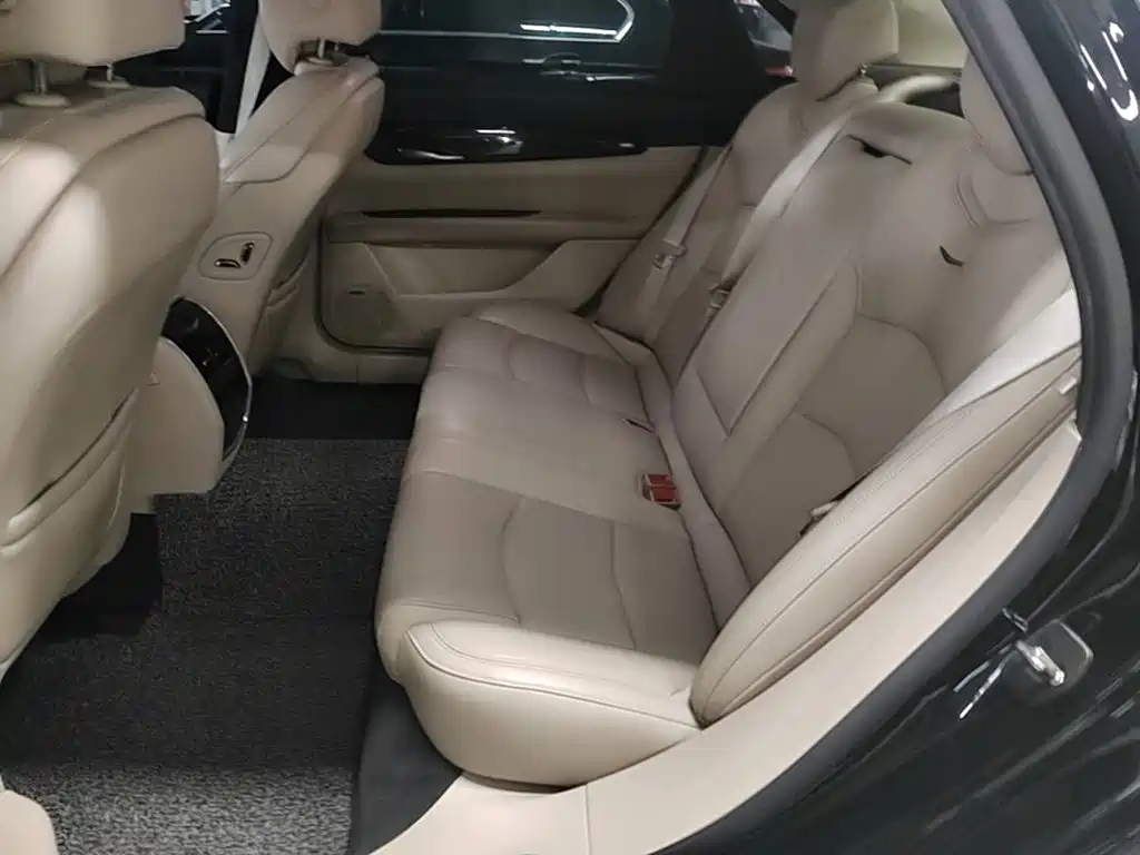 Cadillac CT6 2017 — фото 17