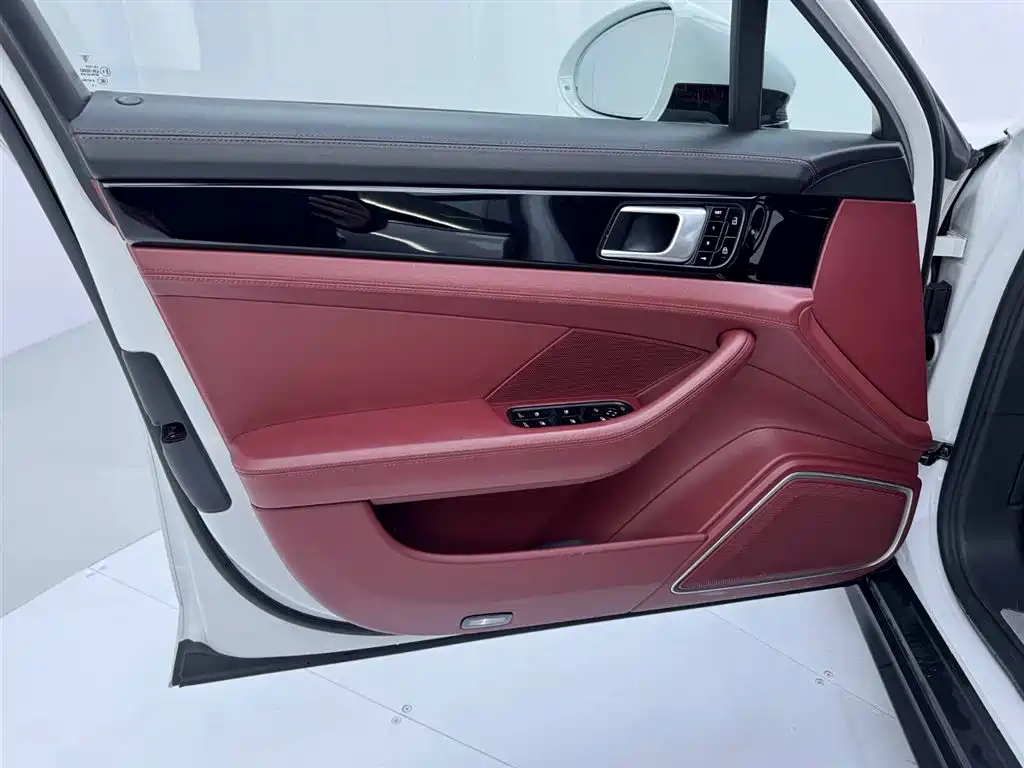 Porsche Panamera 2020 — фото 17