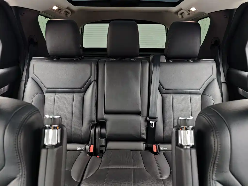 Land Rover Discovery 2020 — фото 18