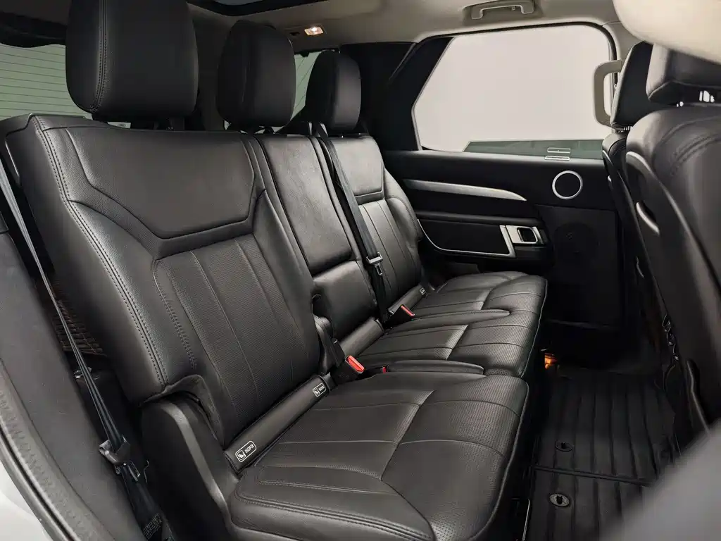 Land Rover Discovery 2020 — фото 20